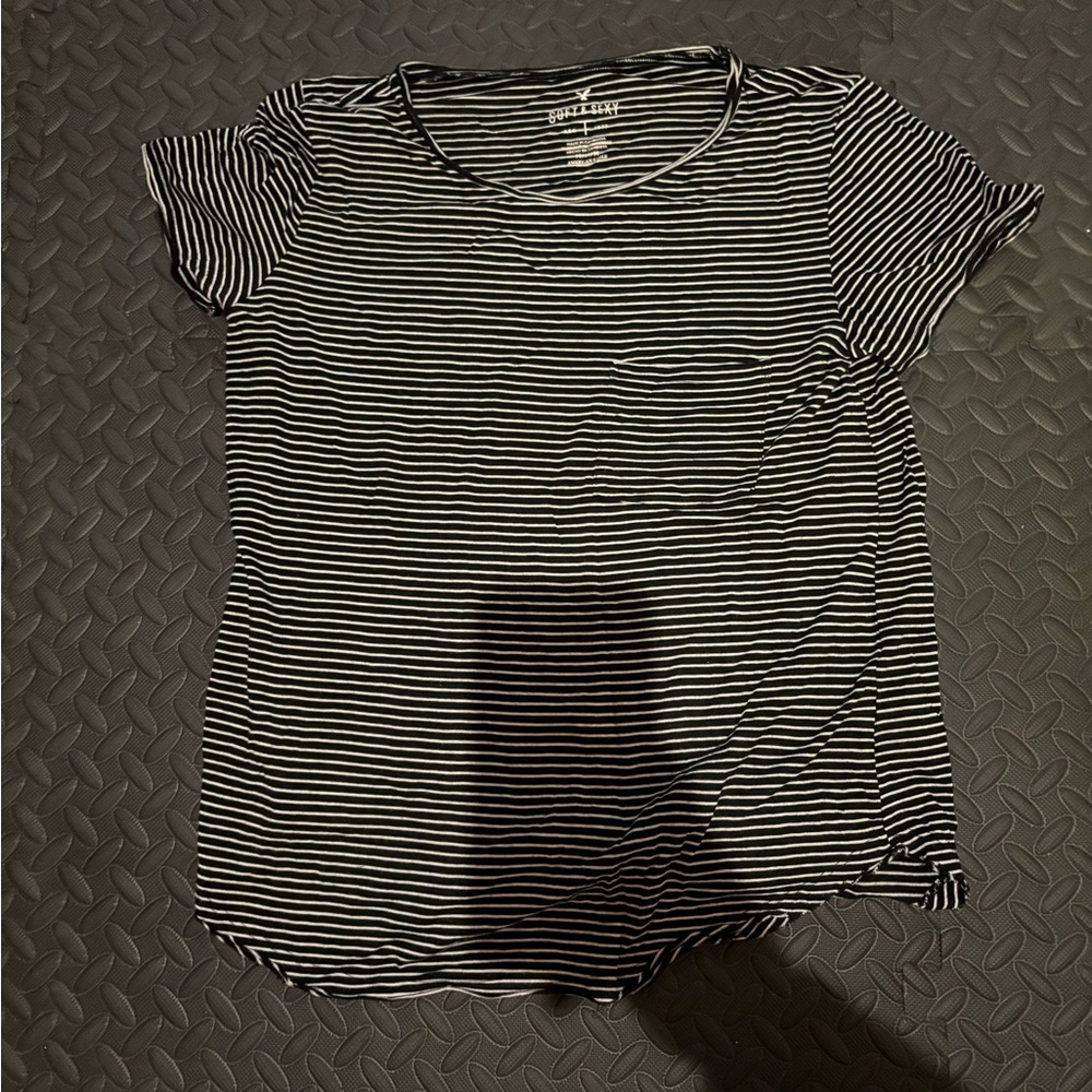 American Eagle Outfitters Black and White Striped Short Sleeve Tee